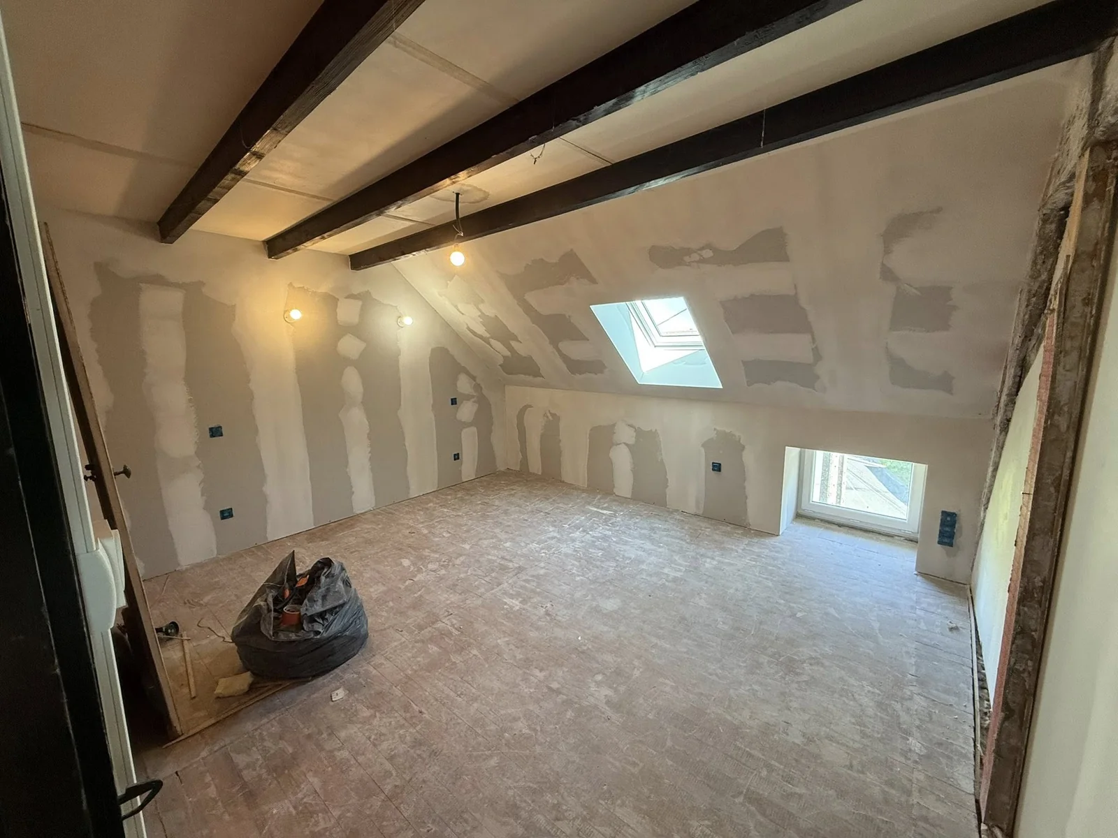 Deuxième vue des combles pendant les travaux